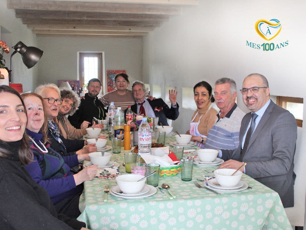 Repas d'inauguration de l'Association "À mes 100 ans."